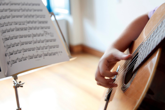 Metronomes and Music Stands for Guitar